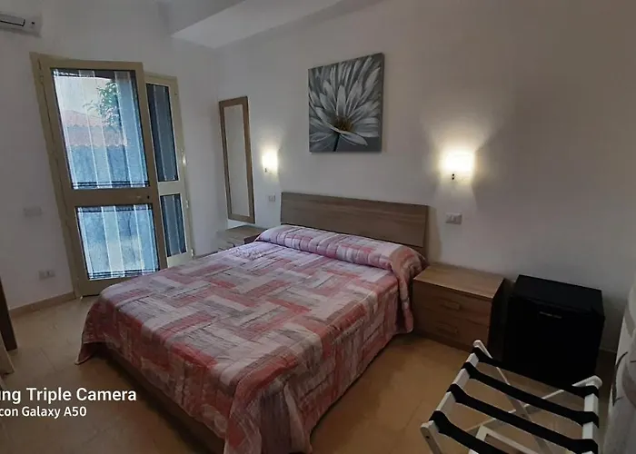 بيت ضيافة Pratza Froria 3*