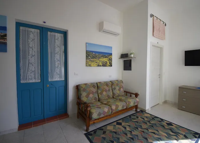 Pratza Froria فيلاّسيمِيوس